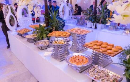 Comment choisir le traiteur parfait pour votre mariage